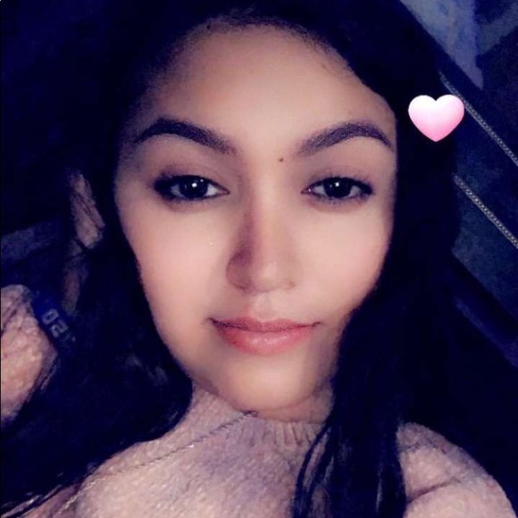 Meet your Posher, Jennifer - Picture 1 of 1